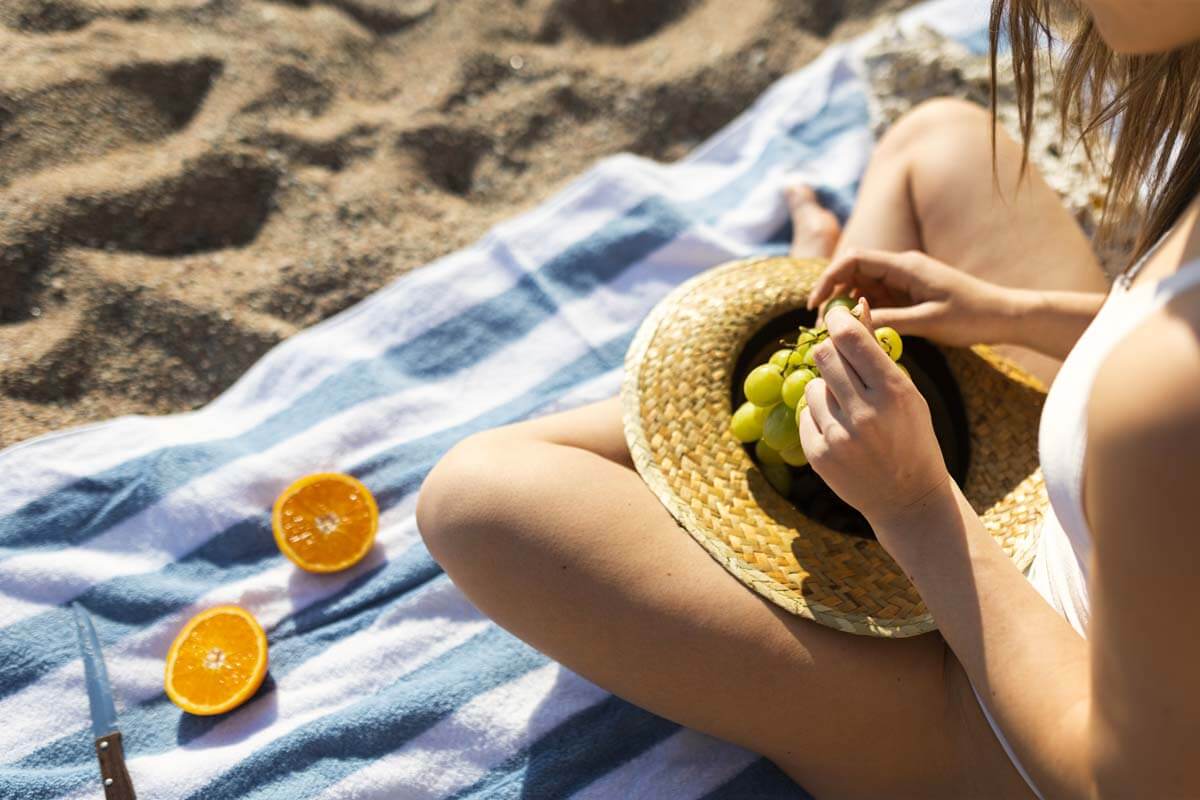 Cosa mangiare in spiaggia: idee e consigli utili